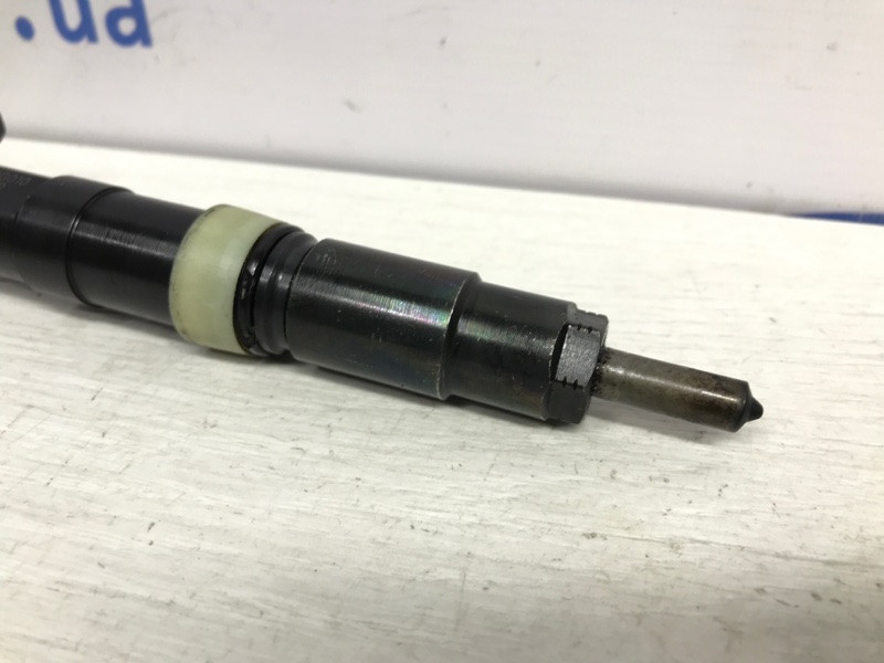 Форсунка топливная Toyota Avensis T25 2.0 DIESEL 1CDFTV 2002 (б/у) Киев - изображение 3