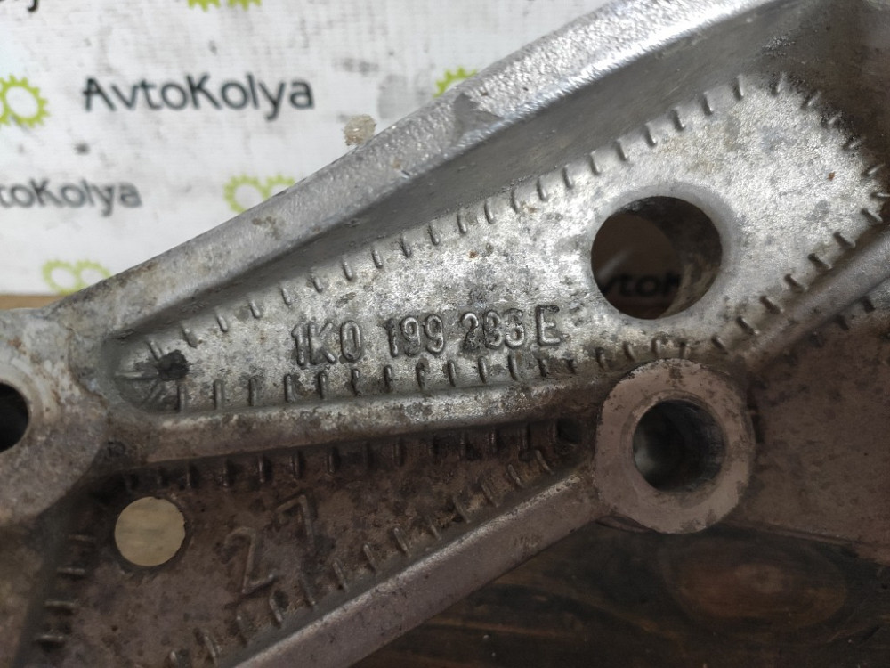 Кронштейн передней балки правый VW Golf V 2003-2009 (1K0199296E) Ковель - изображение 2