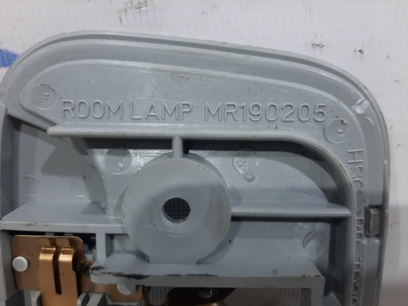 Плафон задний Mitsubishi Lancer 9 1.6 БЕНЗИН 4G18 2003 (б/у) Київ - зображення 3