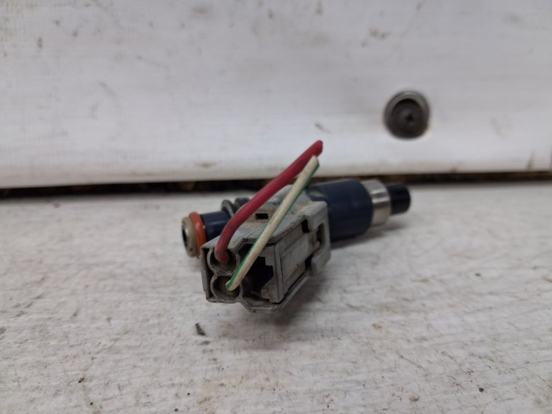 Форсунка топливная Mitsubishi Outlander CU 2.4 БЕНЗИН 4G69 2003 (б/у) Київ - зображення 2