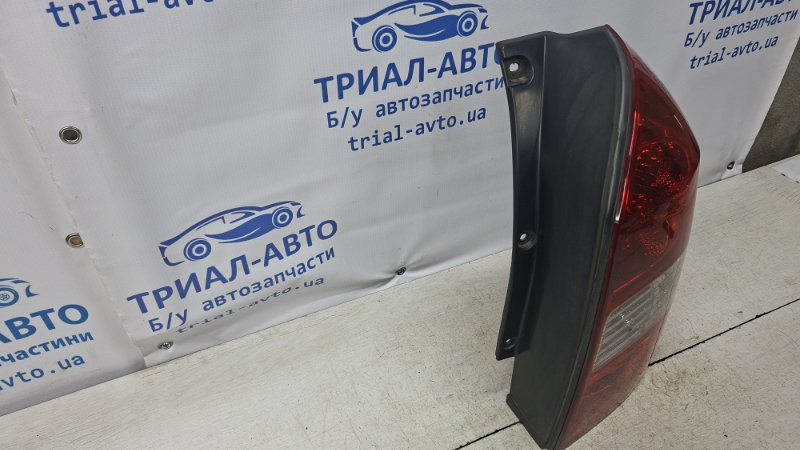Фонарь задний внешний правый Hyundai Tucson JM 2.0 БЕНЗИН G4GC 2004 (б/у) Киев - изображение 2
