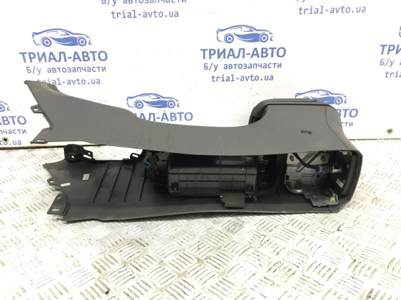 Подлокотник Chevrolet Cruze J300 1.8 2009 (б/у) Киев - изображение 8