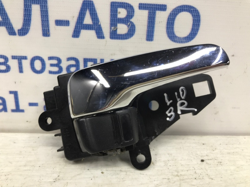 Ручка двери внутренняя правая Mitsubishi Lancer 10 1.8 БЕНЗИН 2007 (б/у) Киев - изображение 1