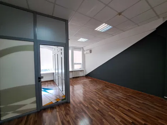 Левобережная метро, ул Сверстюка 11,СВЕТ ЕСТЬ ГЕНЕРАТОР офис 35м Київ