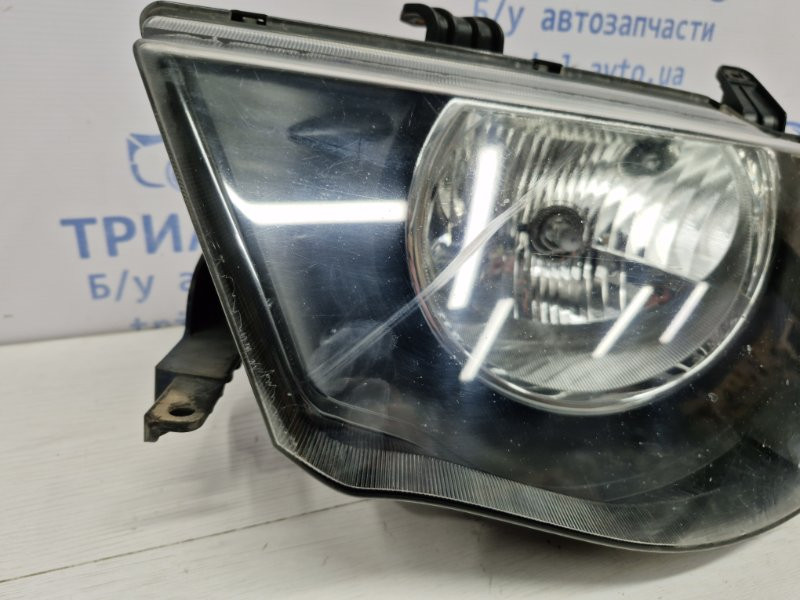 Фара левая галоген Mitsubishi L200 KB 2.5 ДИЗЕЛЬ 4D56U 2006 (б/у) Київ - зображення 3