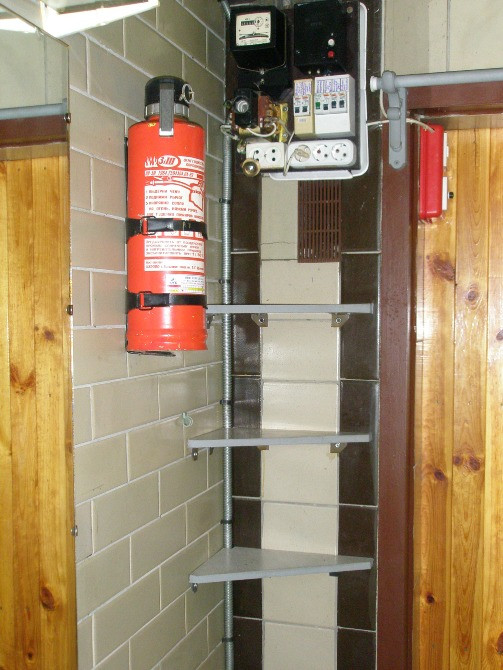 ПРОДАЮ ГАРАЖ під АВТОМАЙСТЕРНЮ - 10 хв. ст.м."Видубичі" Київ - зображення 7