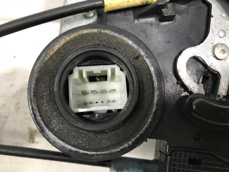 Замок двери задний правый Toyota RAV 4 A30 2.0 БЕНЗИН 1AZFE 2005 (б/у) Київ - зображення 4