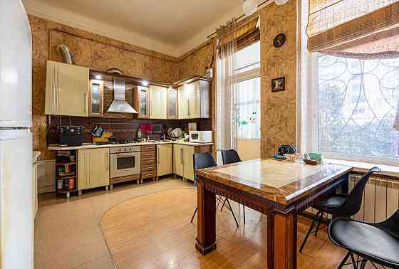 продажа 4-к квартира Львов, Франковский, 365000 $ Львов
