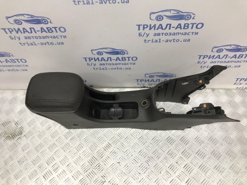 Подлокотник Chevrolet Cruze J300 1.8 2009 (б/у) Киев - изображение 2