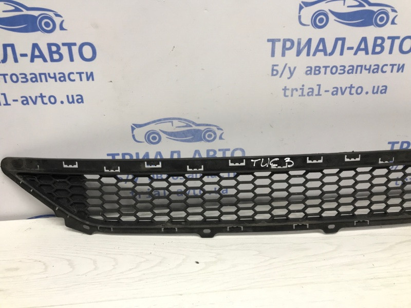 Решетка бампера центральная Hyundai Tucson TL 1.7 DIESEL D4FD 2015 (б/у) Київ - зображення 2