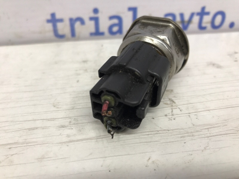 Датчик давления топлива в рейке Nissan Juke F15 1.6 TURBO MR16DDT 2010 (б/у) Киев - изображение 2