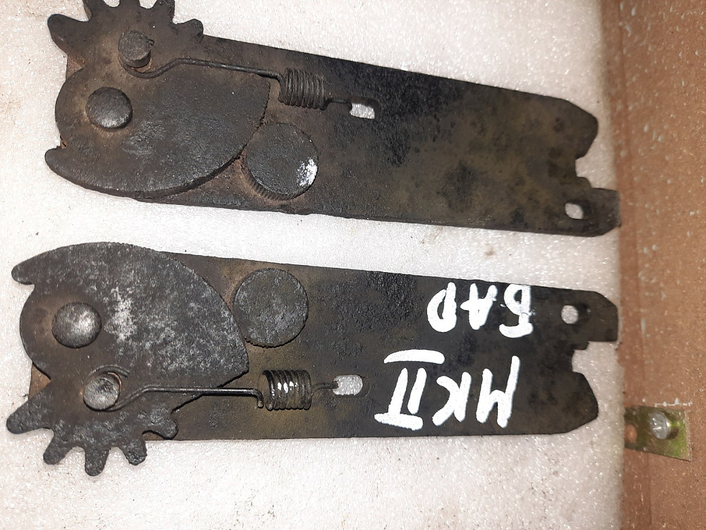 93BB-2K286-AA Трещетка тормозных колодок FORD MONDEO 1992-2000 Днепр - изображение 1