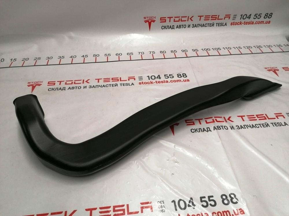 Воздуховод обогрева 2-го ряда сидений правый Tesla model X 1064062-00-A Киев - изображение 3