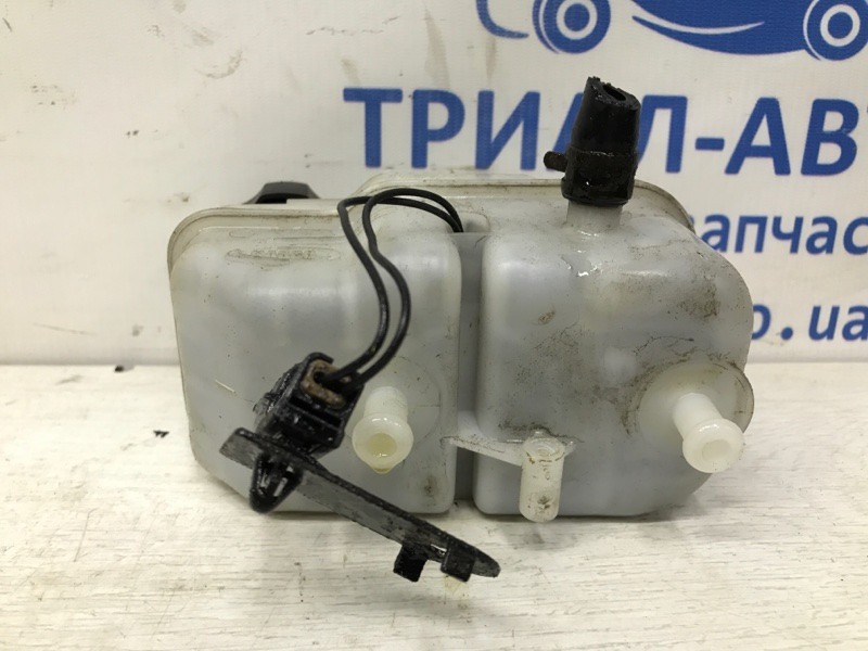 Бачок главного тормозного цилиндра Kia Sorento BL 2.5 DIESEL D4CB 2002 (б/у) Київ - зображення 4