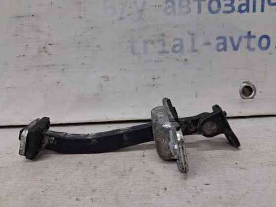 Ограничитель двери задний правый Kia Sorento BL 2.5 DIESEL D4CB 2002 (б/у) Киев