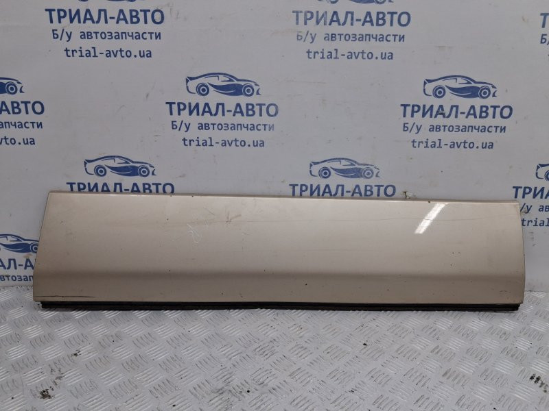 Накладка двери Suzuki Grand Vitara JT 2.0 БЕНЗИН J20A 2005 перед. прав. (б/у) Київ - зображення 1