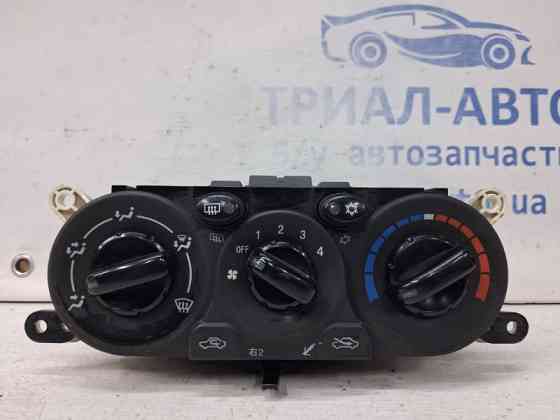 Блок управления кондиционером Mitsubishi L200 KB 2.5 DIESEL 4D56 2006 (б/у) Киев