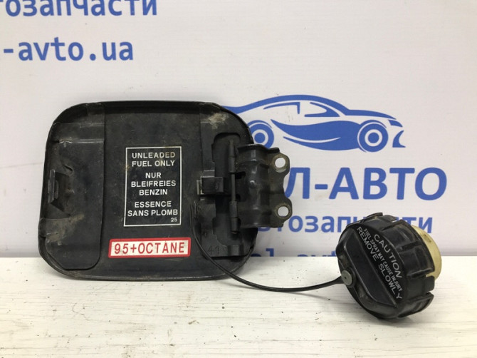 Лючок бака Mitsubishi Lancer 9 1.6 БЕНЗИН 4G18 2003 (б/у) Киев - изображение 2