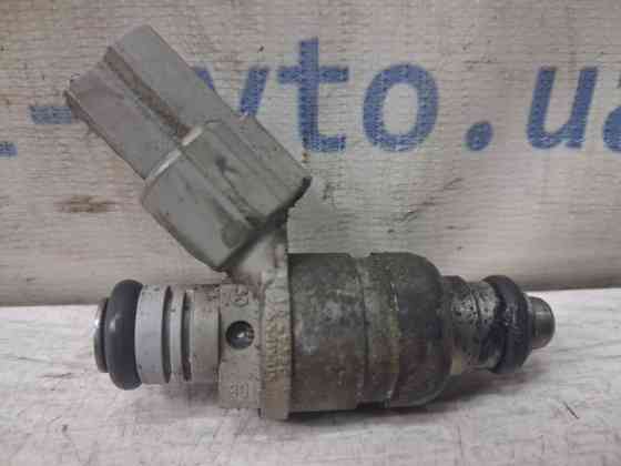 Форсунка топливная Mitsubishi Lancer 2007-2017 MR988977 (Арт. 83258) Київ