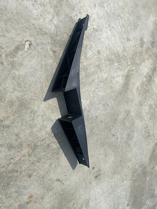 504189720 Кронштейн крыла передний Iveco Eurocargo 504300203 Львов - изображение 1