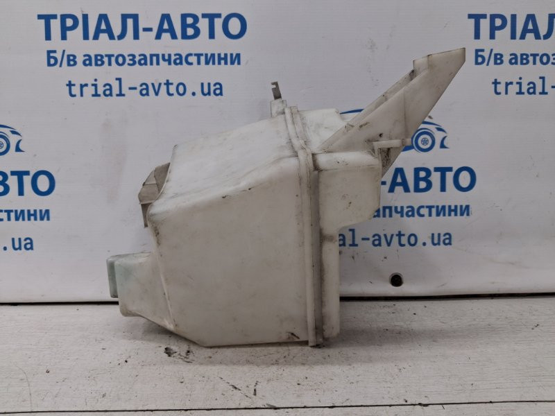 Бачок омывателя Nissan Juke F15 1.6 TURBO MR16DDT 2010 (б/у) Киев - изображение 1