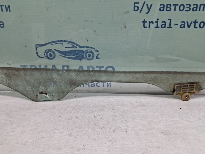 Стекло двери переднее правое Kia Ceed JD 1.6 DIESEL D4FB 2012 (б/у) Киев - изображение 2