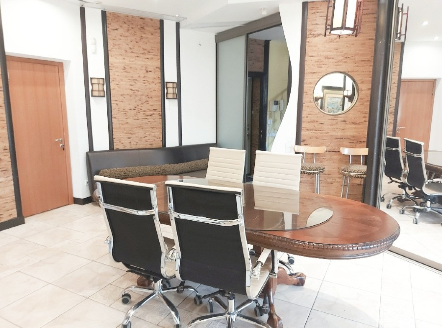 Хозяин: 247м. 9-кабинетов Центр Киева м. Кловская. Интернет IT. Киев - изображение 1