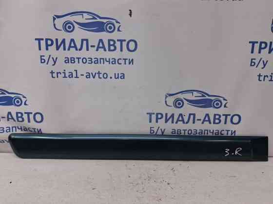 Накладка двери Mitsubishi Pajero Sport K9 2.5 DIESEL 4D56 1996 задн. прав. (б/у) Киев