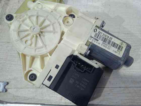 Стеклоподъемник задний левый Renault Megane 3 1.5 DIESEL K9K 2008 (б/у) Киев