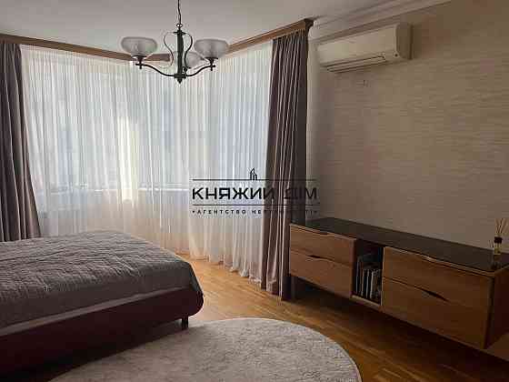 Продаж 4-кімнатна видова квартира, 125 м#178; — пр. Бажана, 16 Київ