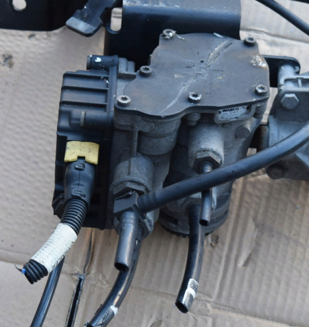 1747137 Кран управления тормозами прицепа DAF XF 106 Euro 6 4802040310 Львов - изображение 3