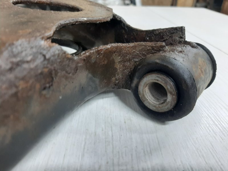 Рычаг правый Mitsubishi ASX GA 1.8 DIESEL 4N13 2010 (б/у) Киев - изображение 4