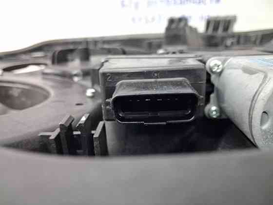 Стеклоподъемник задний левый Kia Ceed JD 1.6 DIESEL D4FB 2012 (б/у) Киев