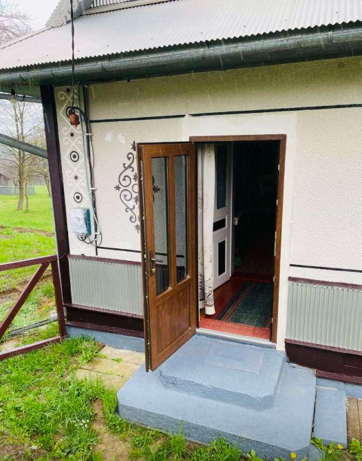 Продам будинок (господарство) в Карпатах Івано-Франківськ - зображення 2