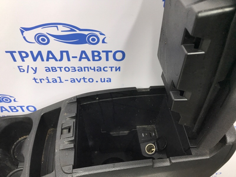 Подлокотник Nissan Qashqai J11 1.5 DIESEL K9K 2013 (б/у) Киев - изображение 3