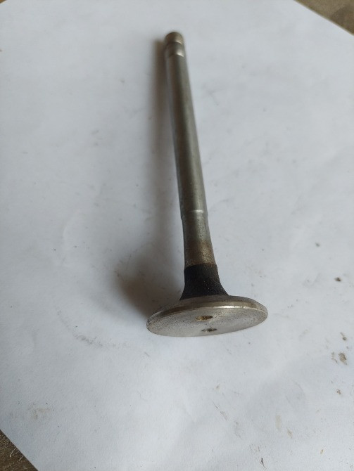 Клапана дизельного двигуна ч8,5/11 Полтава - изображение 1