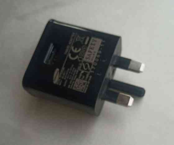 Зарядное устройство EP-TA20UBE Київ