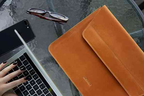Чехол для ноутбука винтажный Incarne Line MacBook Pro 13" 2016-2025 line-cognac-vintage-pro-13 конья Київ