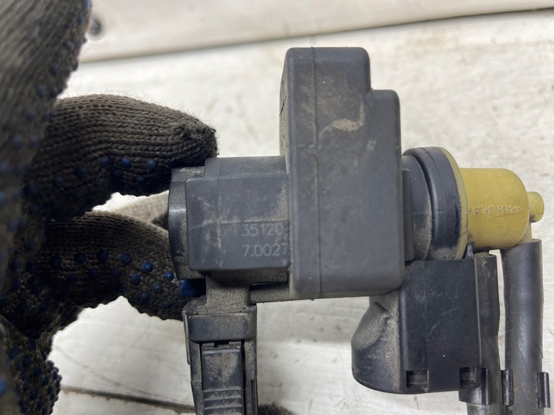 Клапан управления турбиной Kia Sportage SL 1.7 DIESEL D4FD 2010 (б/у) Киев - изображение 4