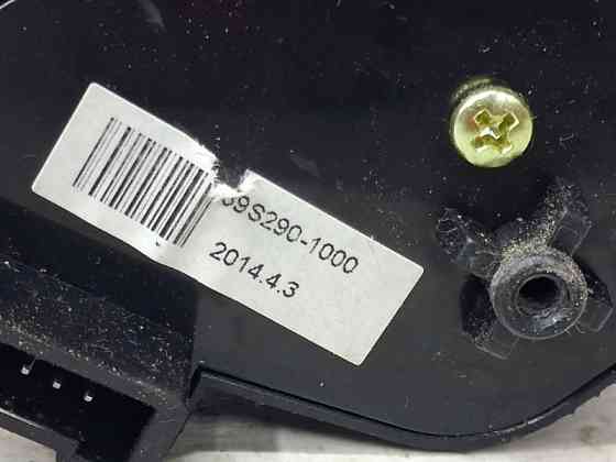Кнопки руля Hyundai Santa fe 2012-2019 967302W000RYN (Арт. 69152) Київ