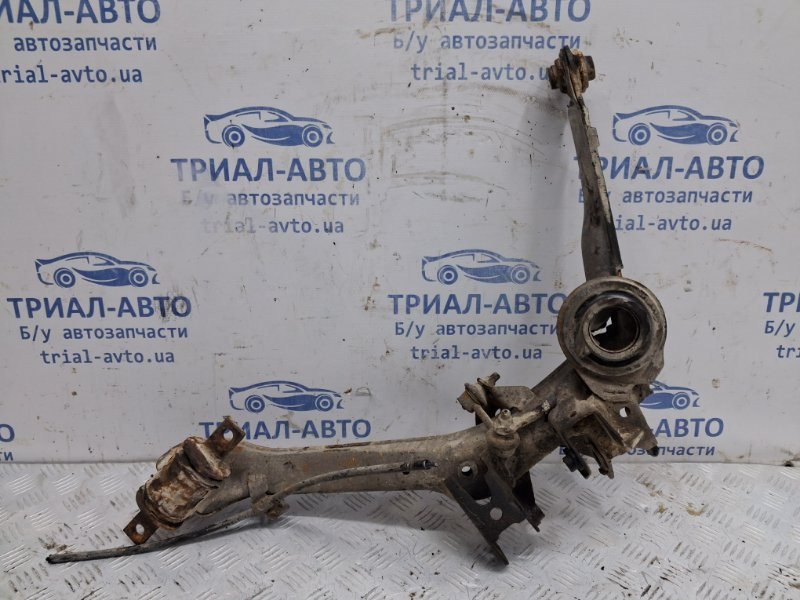 Рычаг задней подвески продольный левый Honda Civic FD 1.8 БЕНЗИН R18A 2005 (б/у) Київ - зображення 1