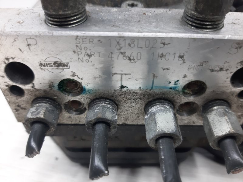 Блок abs Nissan Juke F15 1.6 TURBO MR16DDT 2010 (б/у) Київ - зображення 5