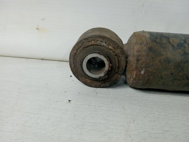 Амортизатор задний Kia Sorento BL 2.5 DIESEL D4CB 2002 (б/у) Київ - зображення 3