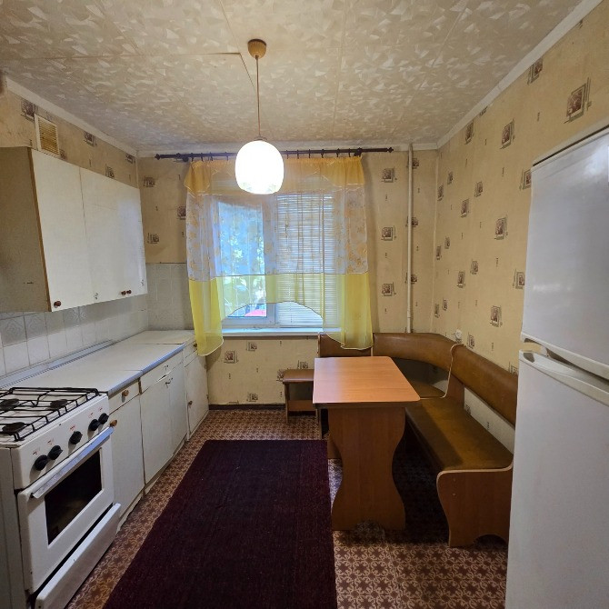 Продаж зручної 3 кімнатної квартири на Зарічному Електрозаводська Кривий Ріг - зображення 1