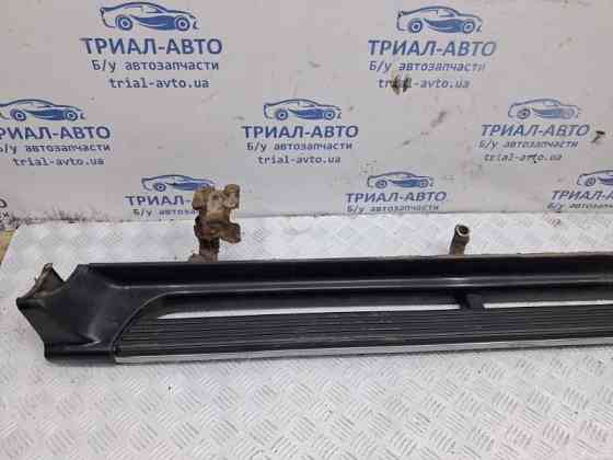 Подножка Mitsubishi Pajero Sport K9 3.0 БЕНЗИН 6G72 1996 прав. (б/у) Киев