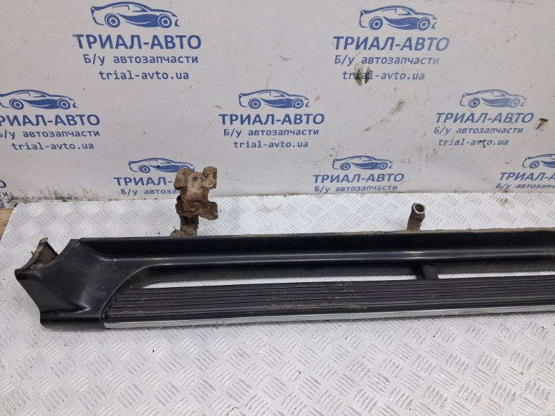 Подножка Mitsubishi Pajero Sport K9 3.0 БЕНЗИН 6G72 1996 прав. (б/у) Київ - зображення 2