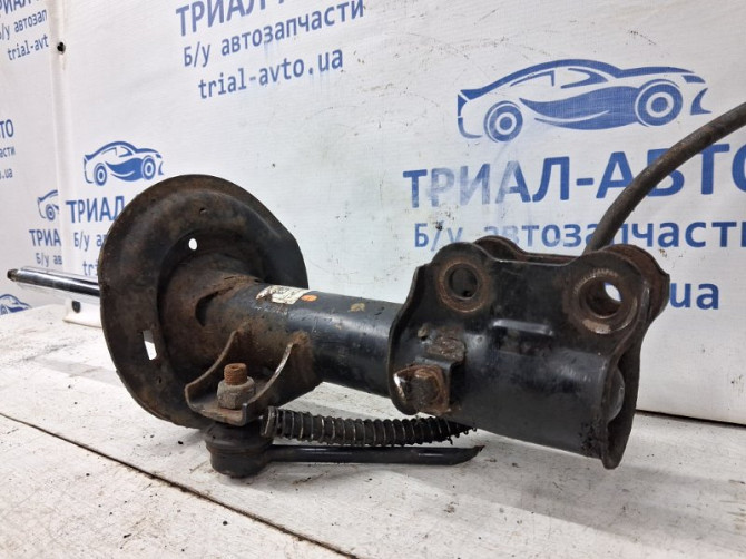 Амортизатор передний правый Kia Ceed JD 1.6 DIESEL D4FB 2012 (б/у) Київ - зображення 3