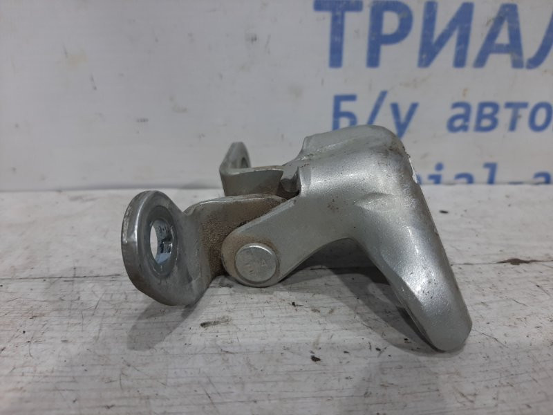 Петля двери задней правой верхняя Toyota Avensis 2002-2010 6875020121 (Арт. 26516) Киев - изображение 1