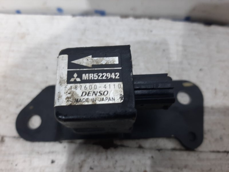 Датчик удара (AIRBAG) Mitsubishi Pajero Sport K9 2.5 DIESEL 4D56 1996 (б/у) Киев - изображение 3