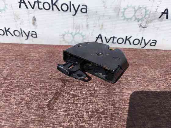 Замок сиденья VW T5 2003-2015 (7H0883389) Ковель